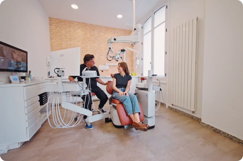 Salle de soin du cabinet du Dr Boublil, endodontiste à Paris 16